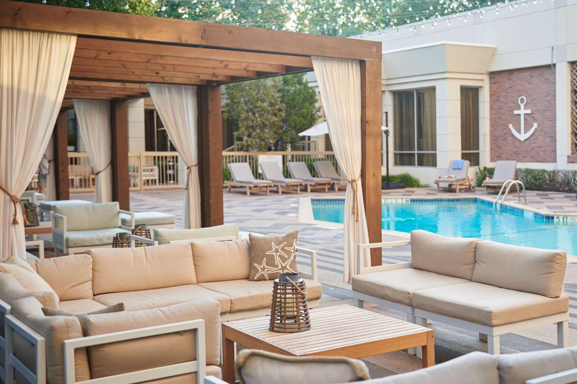 Doubletree By Hilton Dallas Market Center Eksteriør billede
