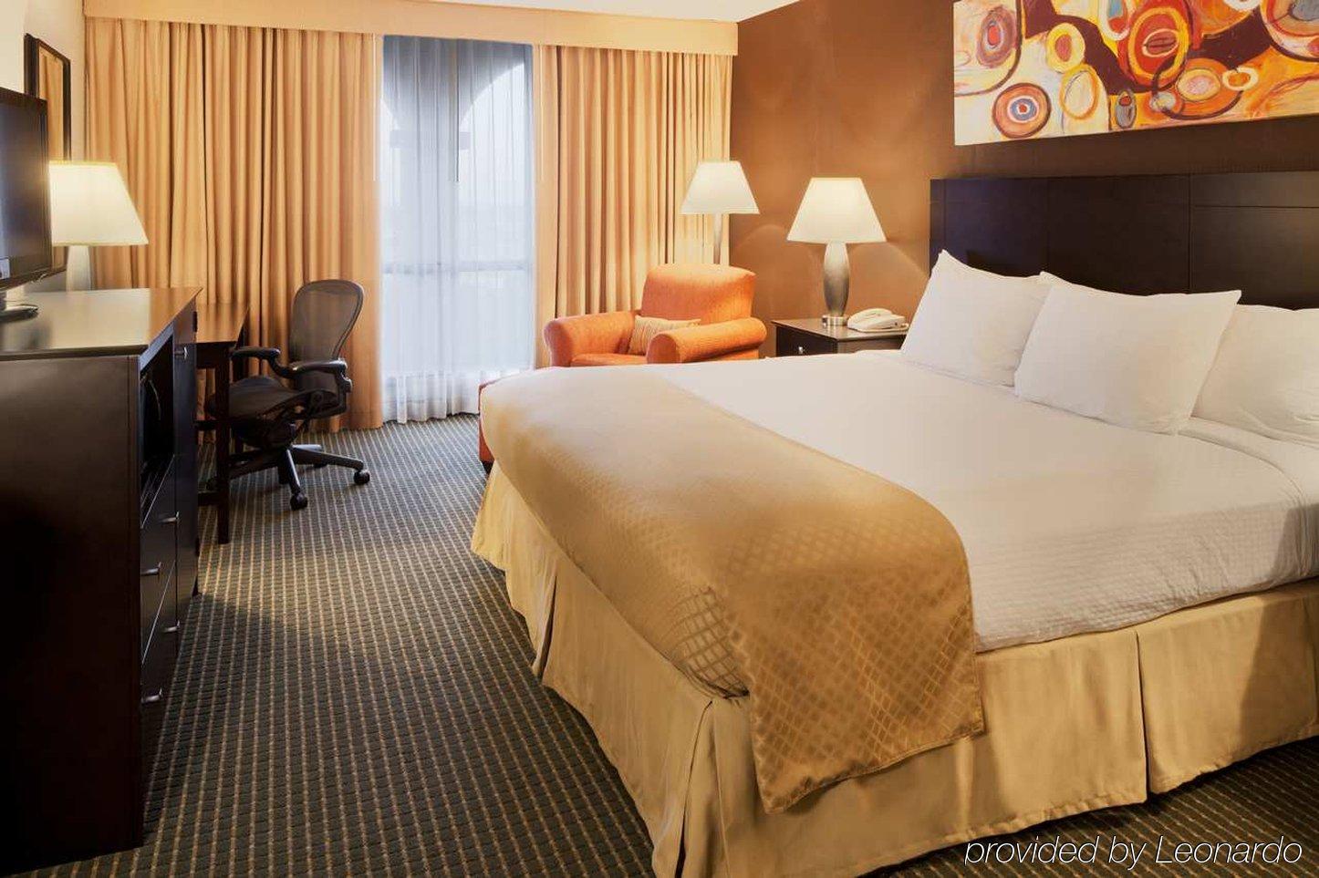Doubletree By Hilton Dallas Market Center Værelse billede